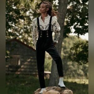 🌌 Anthropologie Midnight Blue Corduroy Overalls – US 6 🌌